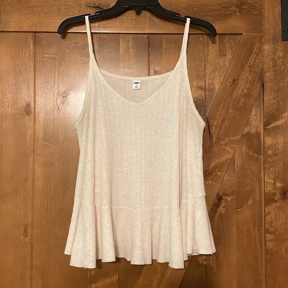 Old Navy Women’s Pointelle Knit Peplum Swing Tank size medium - Picture 4 of 6